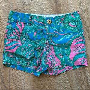 Lilly Pulitzer size 2 Women's Shorts, Callahan, vibrant color print